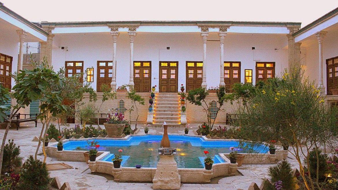 خانه تاریخی یزدان پناه قم