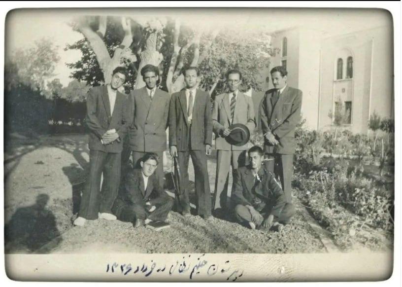دبیرستان حکیم نظامی قم خرداد ماه ۱۳۲۶
